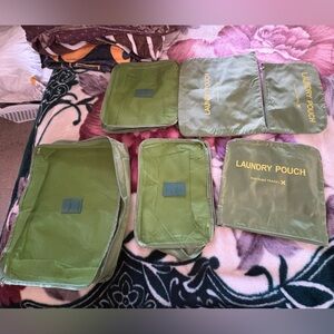 Green packing cube set